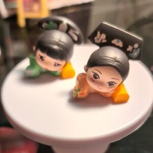 **ADD Mini 'Chinese Empress' to Bundle Of (2) + Items For ONLY $12 each